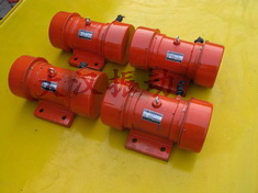 YZS振動(dòng)電機(jī):激振能力強(qiáng)，拆卸方便。